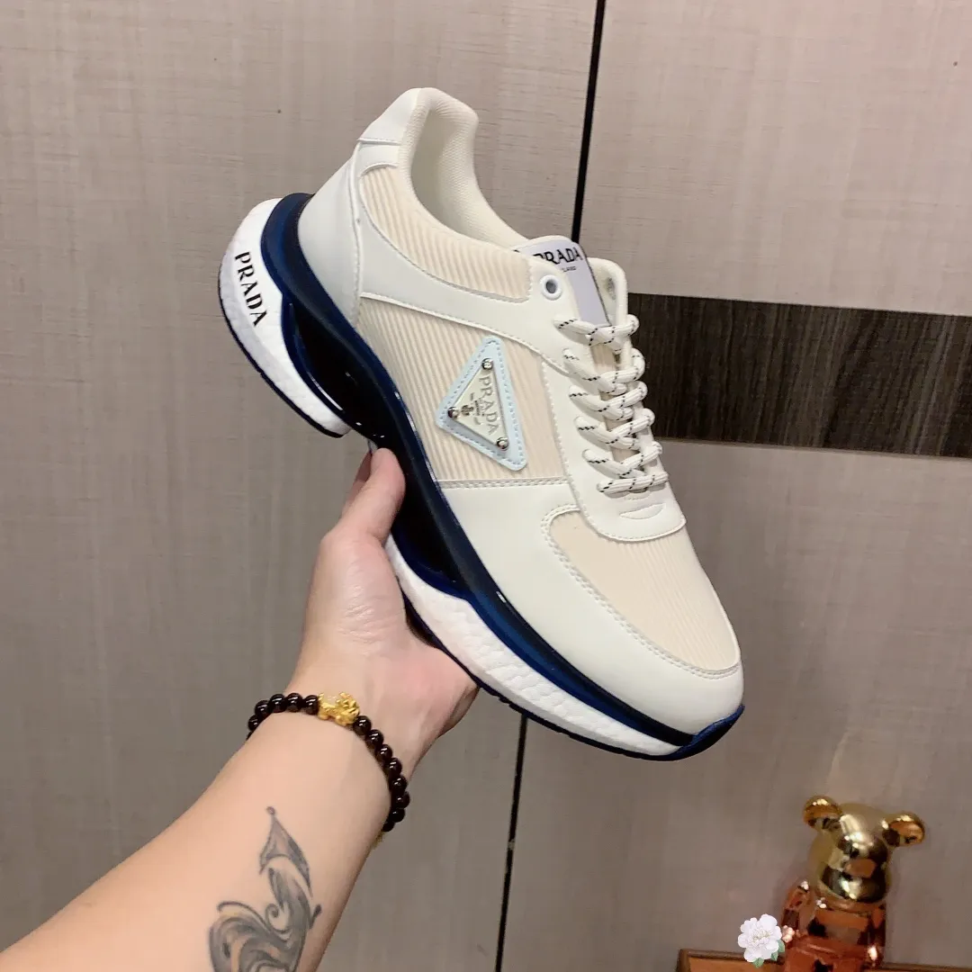 Men's men's shoes💰460💰💰🎩🎩[Lightning][Lightning] "PRADA*" The latest and most popular casual shoes, top brand [seduce] luxury ~ purchasing agency, top ~ quality. [Strong] The upper is made of imported breathable cowhide with material ➕ breathable sheepskin feet (•) and fine workmanship. The original stylish and stylish soft rubber wear-resistant and non-slip outsole is light and comfortable on the feet. The real thing looks better when taken in real life. 004: code: 38-44, 4️⃣ colors